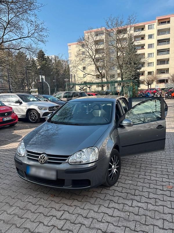 Gebraucht VW Golf V 75 PS (55 kW) 2005 Grau Kleinwagen