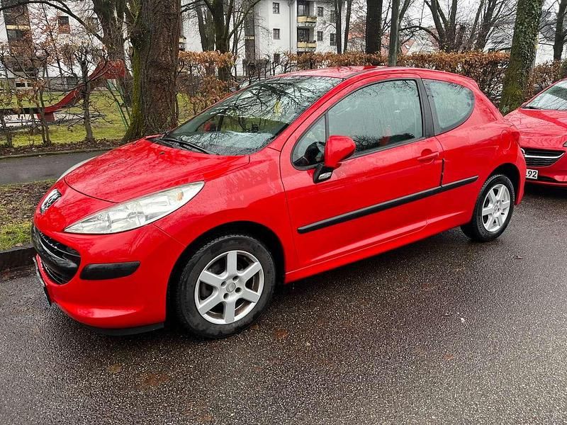 Gebraucht Peugeot 207 Filou 73 PS (53 kW) 2006 Rot Limousine