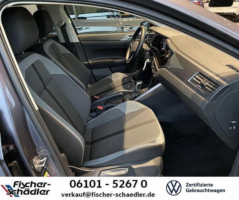 Gebraucht VW Polo Style 95 PS (69 kW) 2024 Rauchgrau (metallic) Limousine