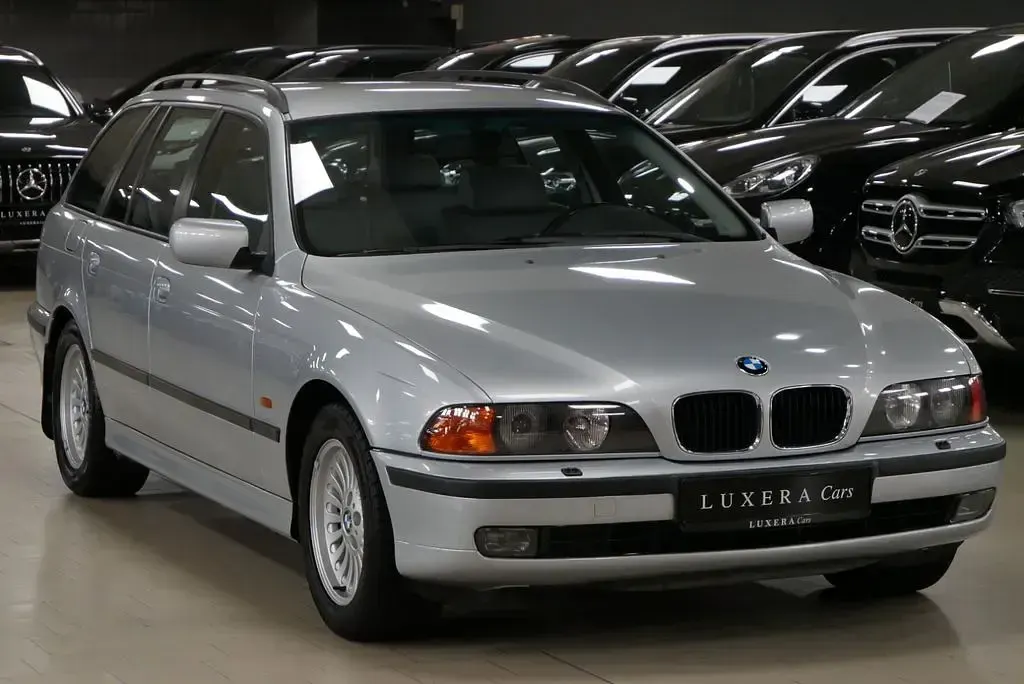 Gebraucht BMW 528 Shadowline 193 PS (141 kW) 1997 Silber Kombi
