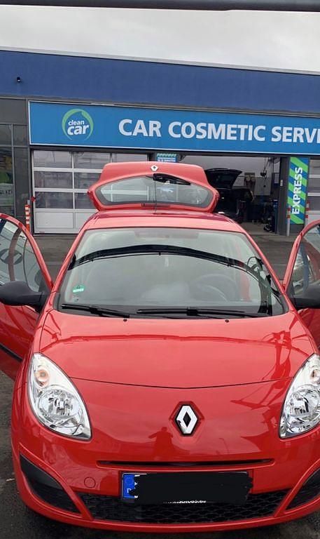 Rot Gebraucht 2010 Renault Twingo Authentique Kleinwagen | 3.200 € (Fairer Preis) - Bild 1/4