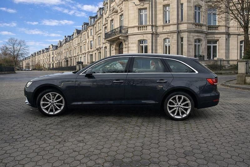 Gebraucht Audi A4 Ambiente 150 PS (110 kW) 2016 Grau Kombi