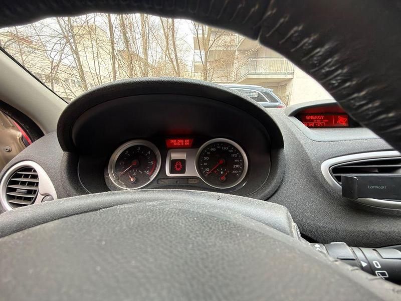 Gebraucht Renault Clio II 86 PS (63 kW) 2006 Braun Limousine