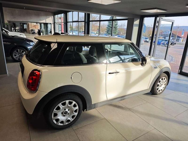 Gebraucht Mini ONE 102 PS (75 kW) 2020 Weiß Kleinwagen