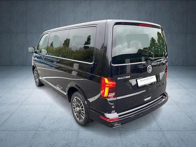 Gebraucht VW Multivan Comfortline 150 PS (110 kW) 2021 Deep black perleffekt Van