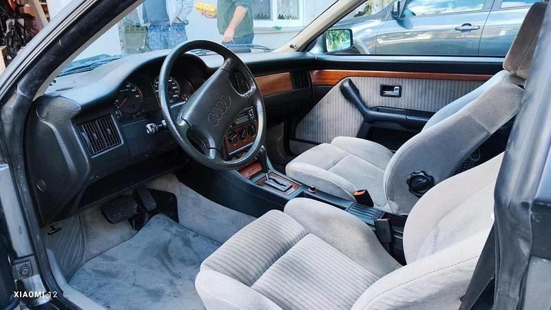 Grau Gebraucht 1989 Audi Coupé Coupé | 11.280 € - Bild 1/4
