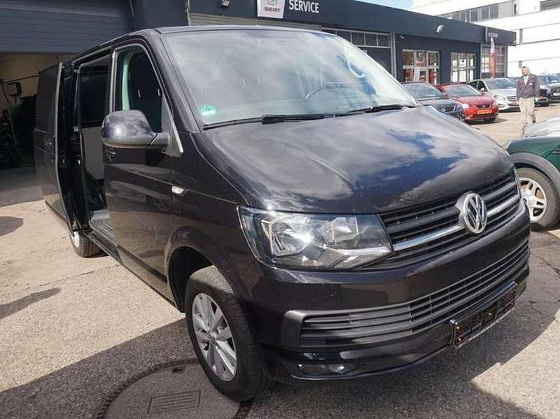 Gebraucht VW Transporter 150 PS (110 kW) 2019 Deep black perleffekt Van