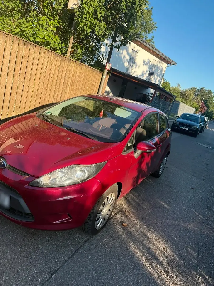 Gebraucht Ford Fiesta Titanium 82 PS (60 kW) 2009 Andere farben Limousine