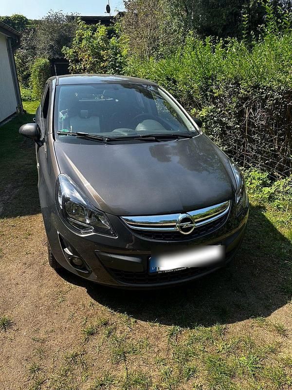 Grau Gebraucht 2014 Opel Corsa Selection Kleinwagen | 5.500 € (Fairer Preis) - Bild 1/4