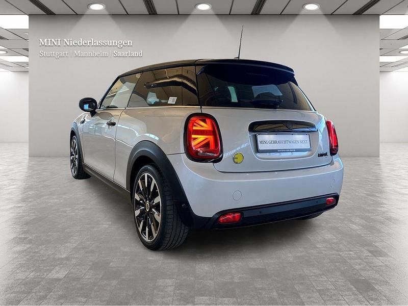 Gebraucht Mini Cooper SE 135 kW (184 PS) 2022 Weiß Kleinwagen