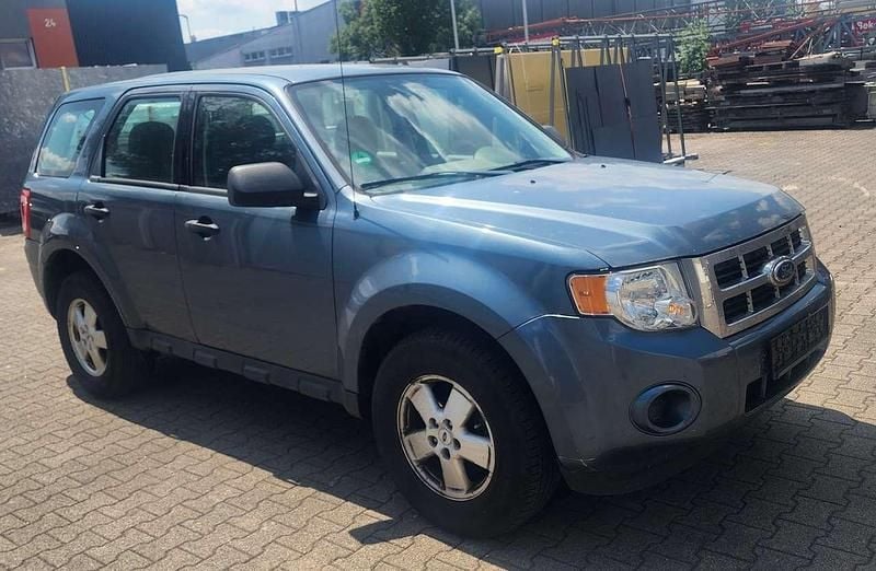 Blau Gebraucht 2011 Ford Escape SUV | 3.300 € - Bild 1/4