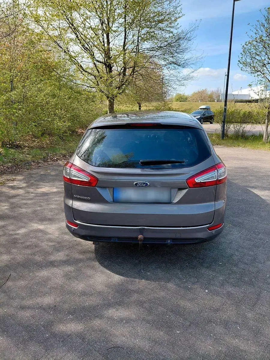 Gebraucht Ford Mondeo 163 PS (119 kW) 2014 Braun Kombi