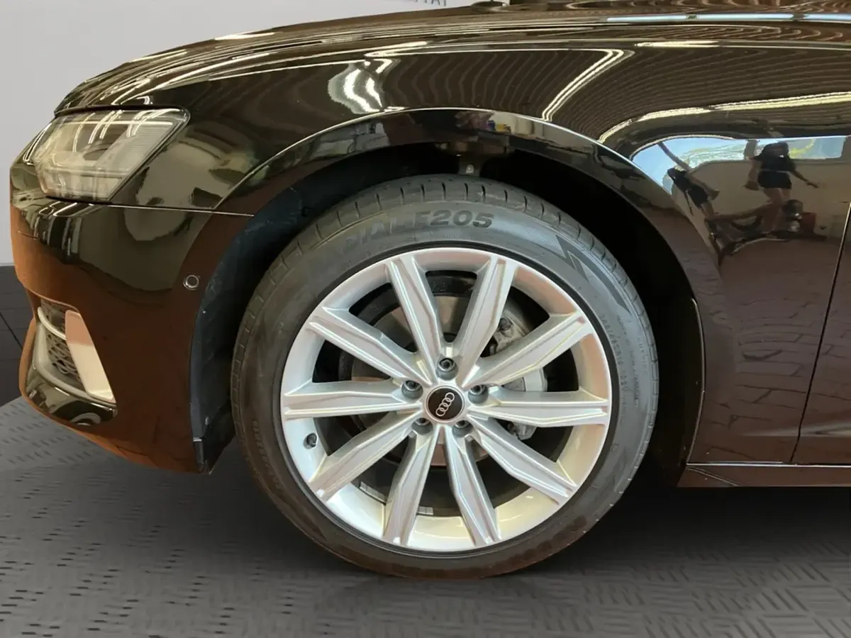Gebraucht Audi A6 Business 204 PS (150 kW) 2023 Schwarz Kombi