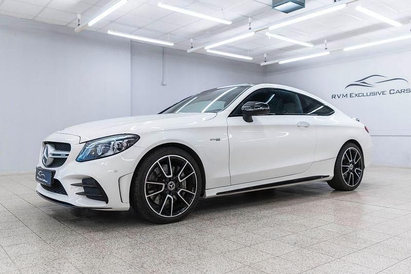 Weiß Gebraucht 2022 Mercedes C43 AMG AMG | 42.999 € - Bild 1/4