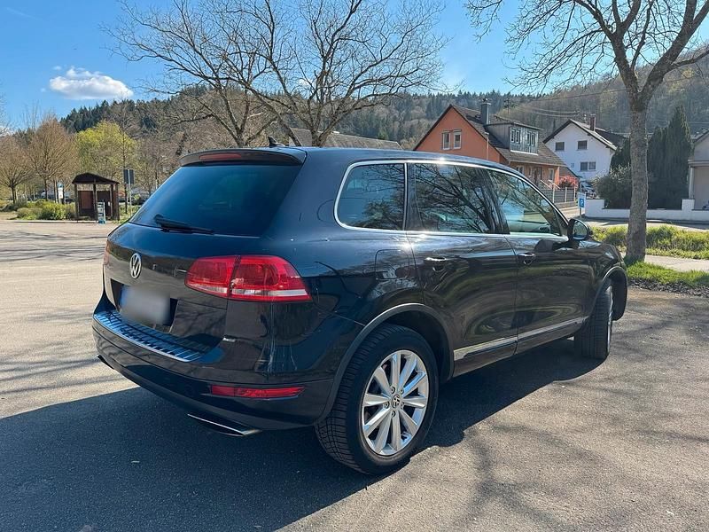 Gebraucht VW Touareg 239 PS (175 kW) 2010 Schwarz SUV