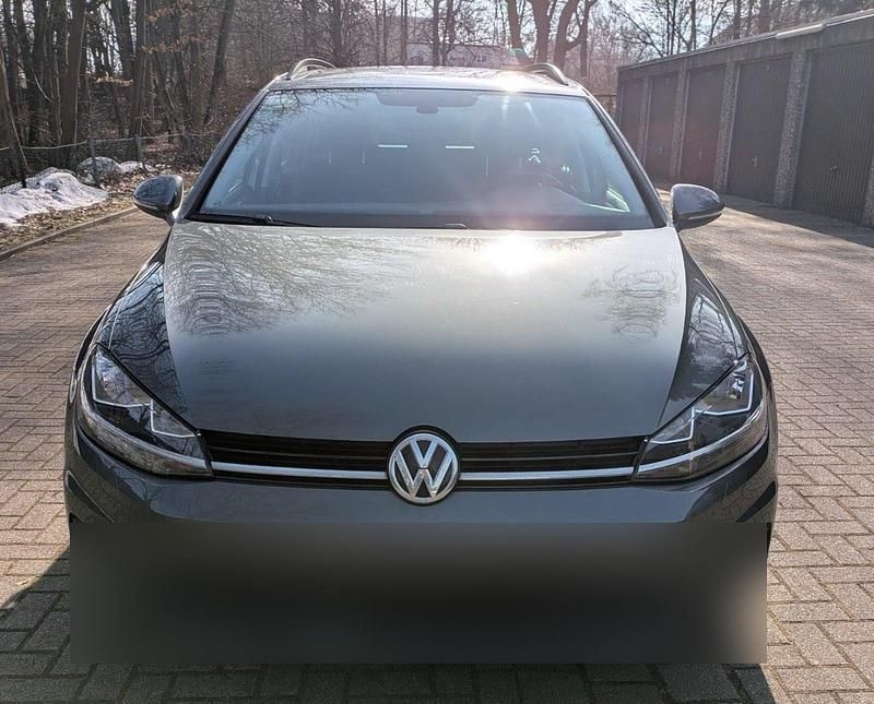Gebraucht VW Golf VII 118 PS (86 kW) 2018 Grau Kombi