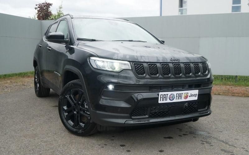 Neu Jeep Compass North 240 PS (176 kW) 2025 Schwarz SUV