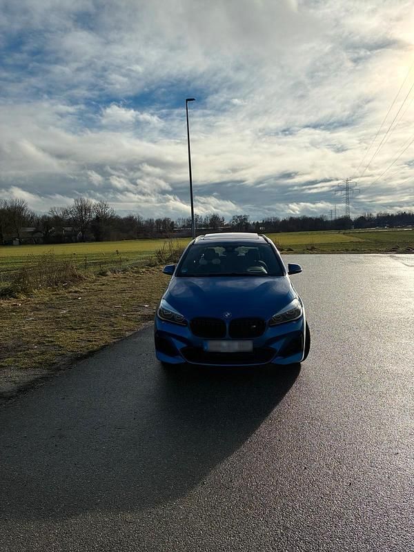 Gebraucht BMW 225 iPerformance 224 PS (164 kW) 2019 Blau Kombi