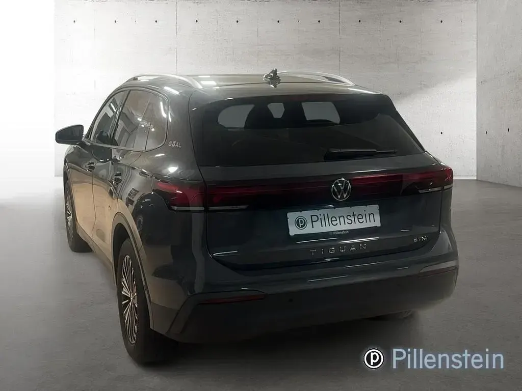 Gebraucht VW Tiguan Goal 150 PS (110 kW) 2025 Grau SUV