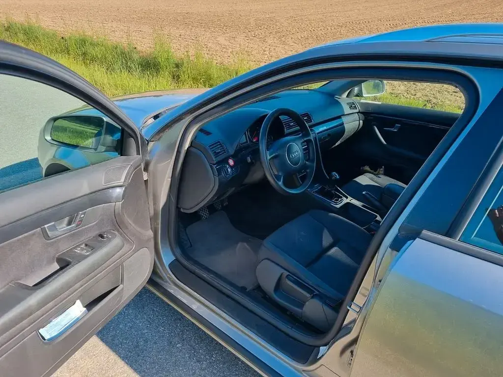 Gebraucht Audi A4 163 PS (119 kW) 2003 Grau Kombi
