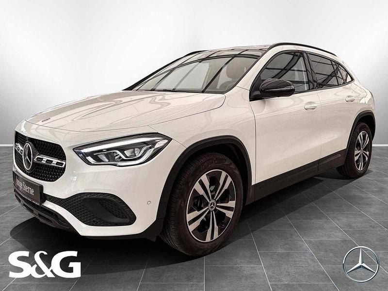Polarweiss Gebraucht 2020 Mercedes GLA220 Progressive SUV | 32.277 € (Fairer Preis) - Bild 1/4