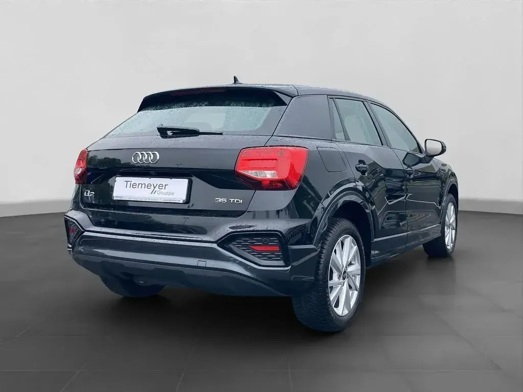 Gebraucht Audi Q2 Advanced 150 PS (110 kW) 2023 Schwarz SUV