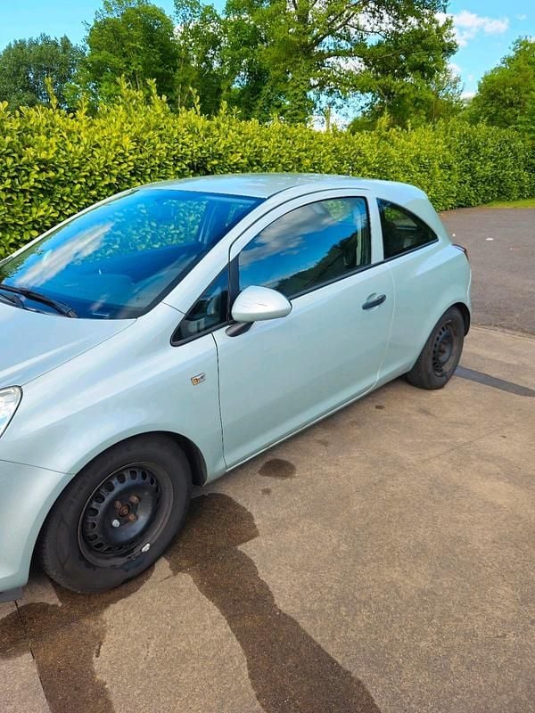 Blau Gebraucht 2009 Opel Corsa Kombi | 1.750 € (Guter Preis) - Bild 1/4