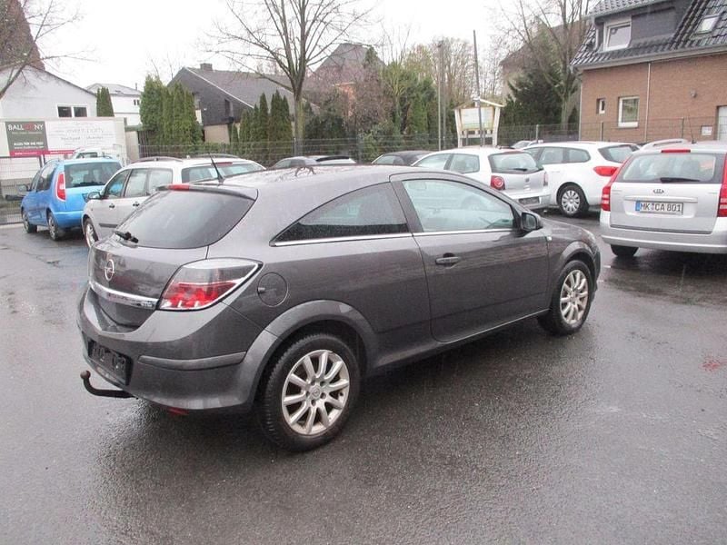Gebraucht Opel Astra GTC Selection 116 PS (85 kW) 2009 Grau Coupé