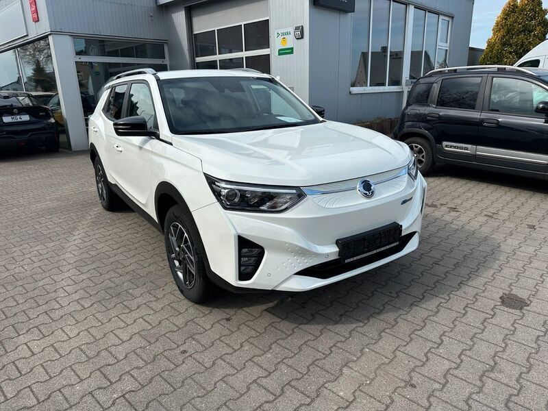 Weiß Neu 2024 Ssangyong Korando SUV | 23.990 € - Bild 1/4