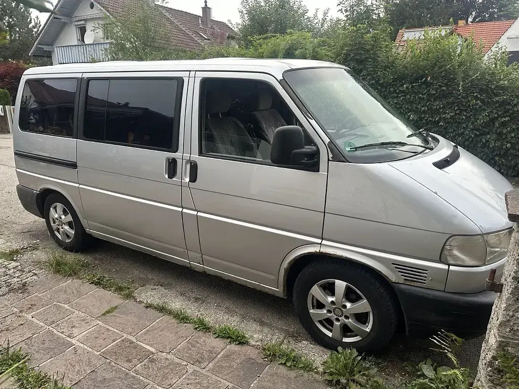 Gebraucht VW Caravelle 102 PS (75 kW) 2001 Silber Van