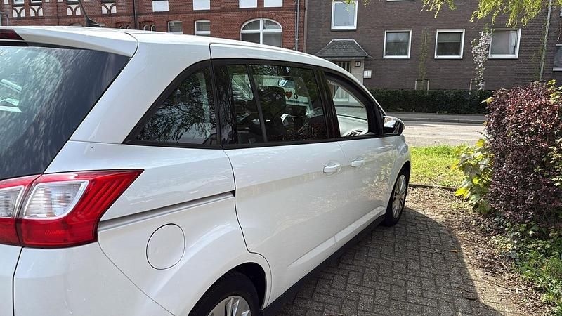 Second-hand Ford C-MAX 96 CP (70 kW) 2015 Alb Monovolum