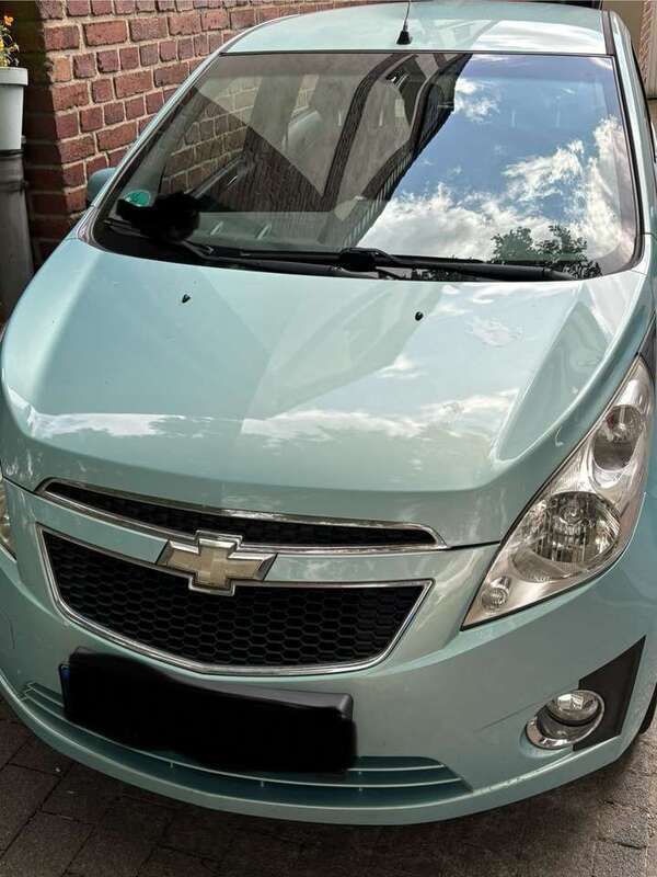 Grün Gebraucht 2010 Chevrolet Spark LS Kleinwagen | 2.300 € (Fairer Preis) - Bild 1/4