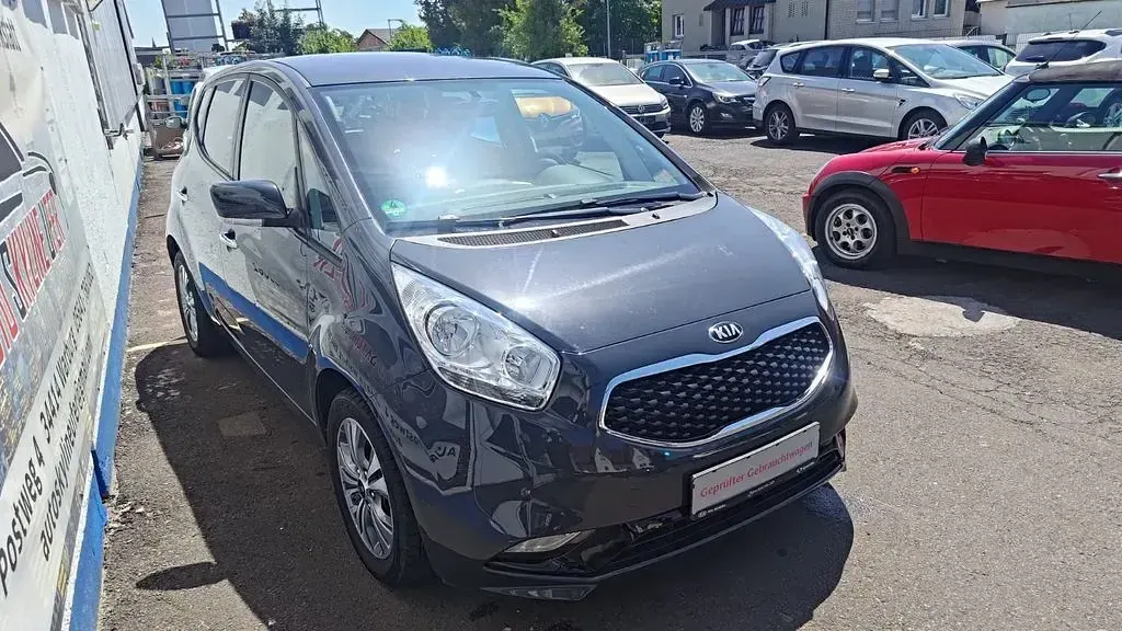 Gebraucht Kia Venga DREAM-TEAM Edition 125 PS (91 kW) 2019 Penta metal Kleinwagen