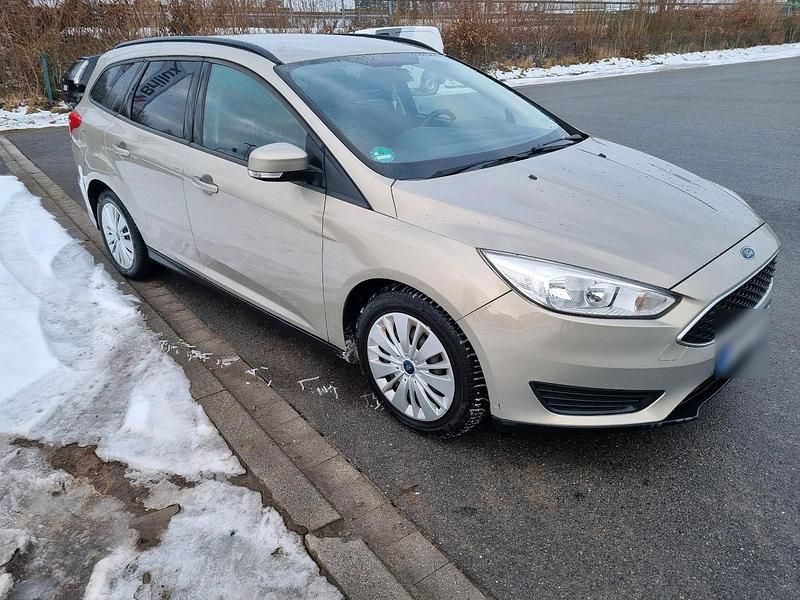 Gebraucht Ford Focus 125 PS (91 kW) 2015 Beige Kombi