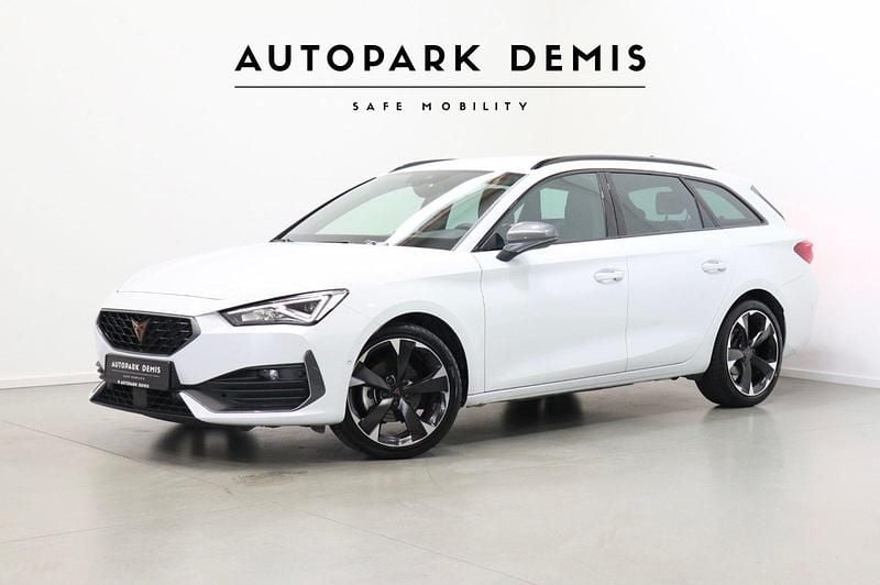Weiß Gebraucht 2024 Cupra Leon Kombi | 24.555 € (Superpreis) - Bild 1/4