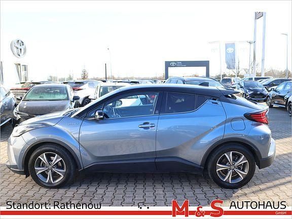 Gebraucht Toyota C-HR+ Plus 184 PS (135 kW) 2019 Sodalithblau metallic / dach schwarz