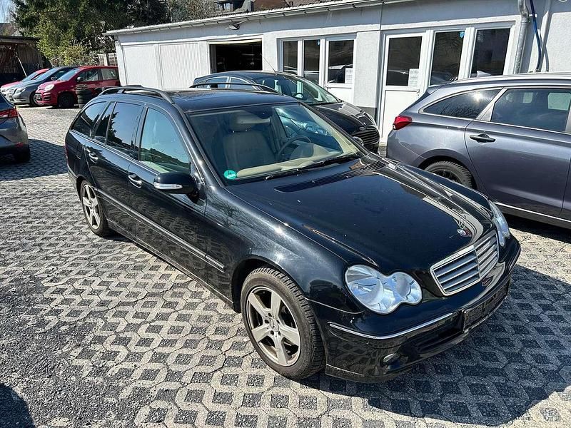 Second-hand Mercedes C280 231 CP (169 kW) 2007 Negru Break