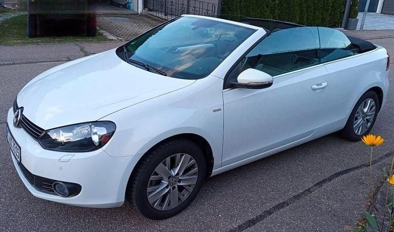 Gebraucht VW Golf Cabriolet Life 105 PS (77 kW) 2014 Weiß Cabrio