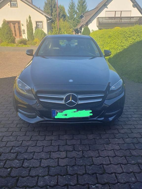 Schwarz Gebraucht 2014 Mercedes C180 Limousine | 12.400 € (Guter Preis) - Bild 1/3