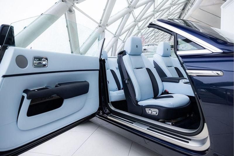 Gebraucht Rolls Royce Dawn 572 PS (420 kW) 2019 Blau Cabrio