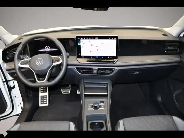 Gebraucht VW Tiguan Goal 131 PS (96 kW) 2025 Manufacturer SUV