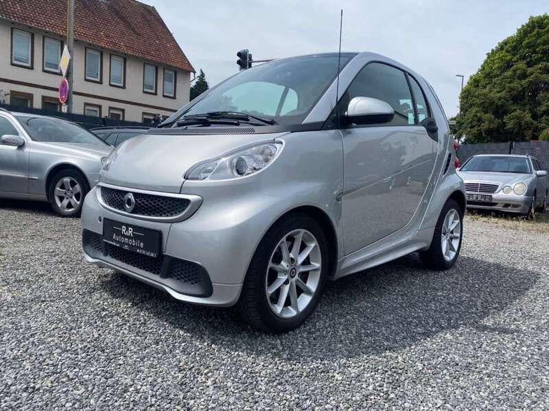 Silber Gebraucht 2014 Smart ForTwo Coupé Coupé | 6.990 € (Etwas zu teuer) - Bild 1/4