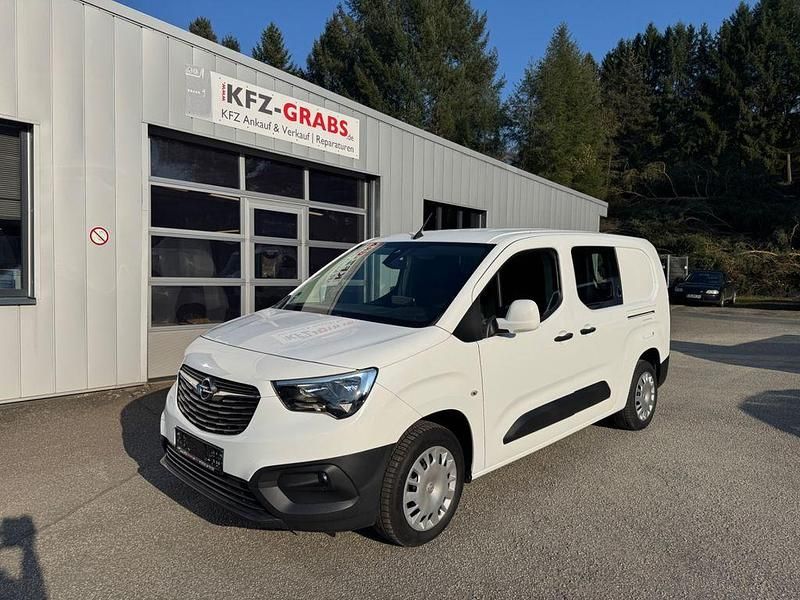 Gebraucht Opel Combo Edition 131 PS (96 kW) 2020 Weiß Van / Kleinbus