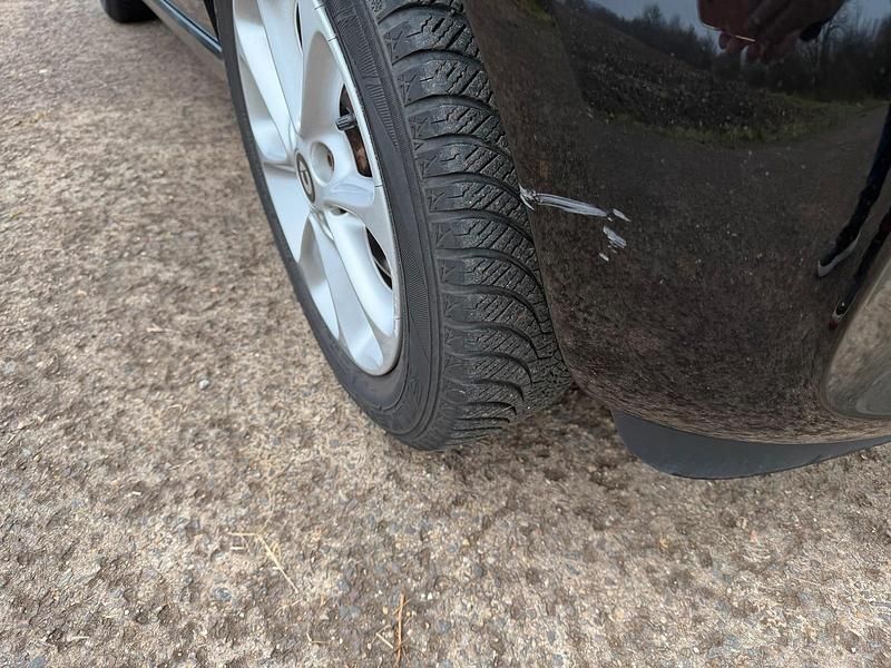 Gebraucht Smart ForFour 71 PS (52 kW) 2015 Schwarz Kleinwagen