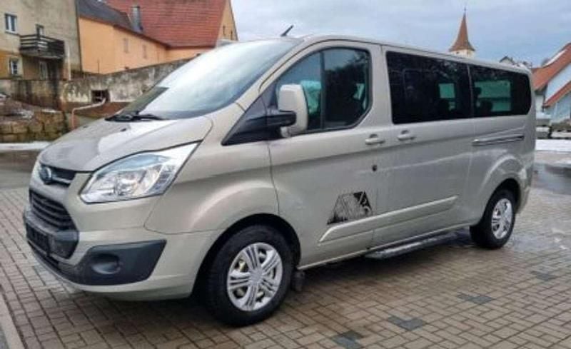 Gold Gebraucht 2013 Ford Tourneo Custom Trend Van / Kleinbus | 14.999 € - Bild 1/4