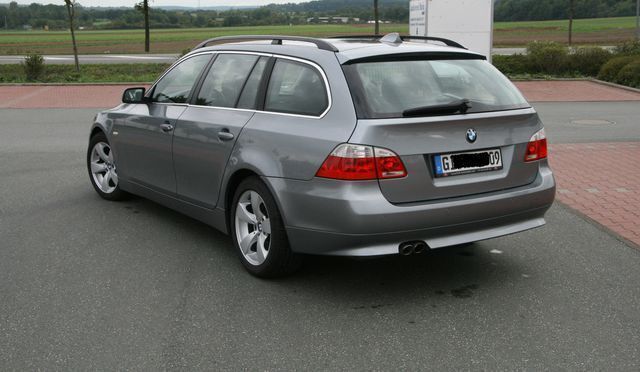 Gebraucht BMW 530 218 PS (160 kW) 2004 Grau Kombi