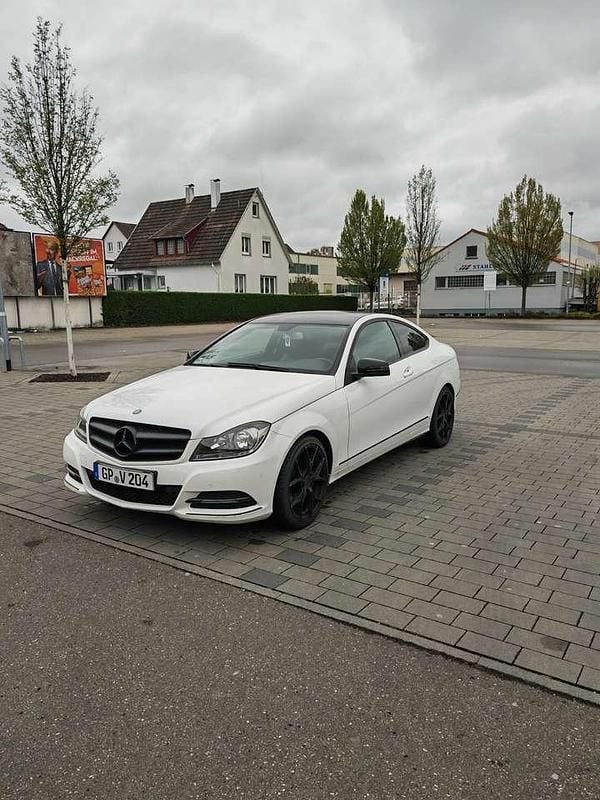Gebraucht Mercedes C180 156 PS (114 kW) 2012 Coupé