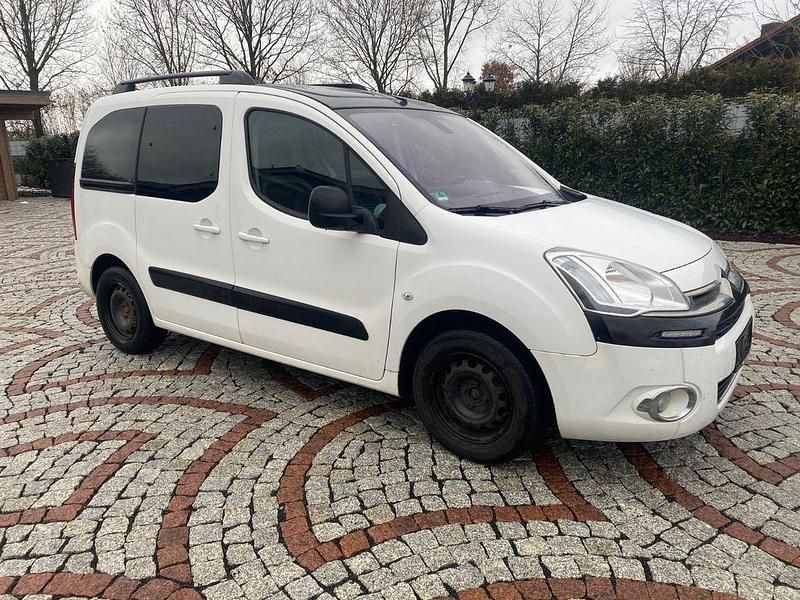 Gebraucht Citroën Berlingo SELECTION 92 PS (67 kW) 2012 Weiß Van / Kleinbus