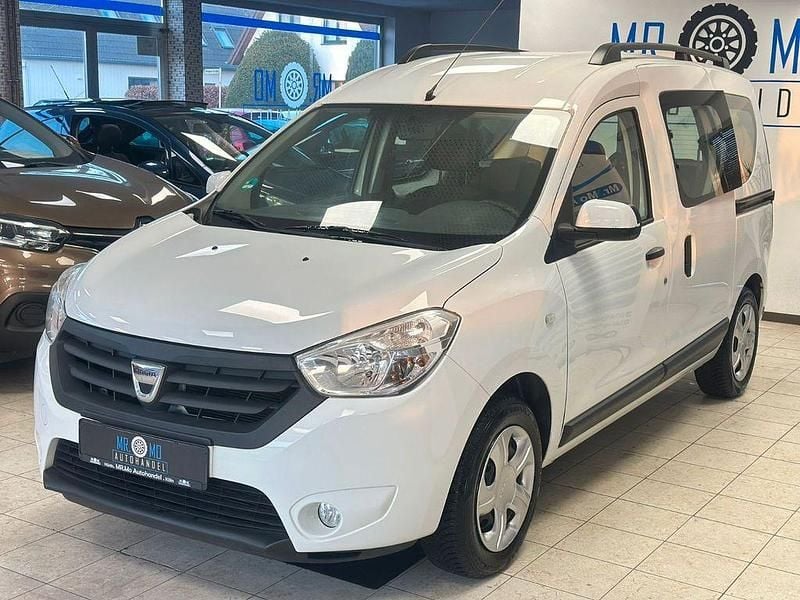 Gebraucht Dacia Dokker Lauréate 90 PS (66 kW) 2013 Weiß Van / Kleinbus
