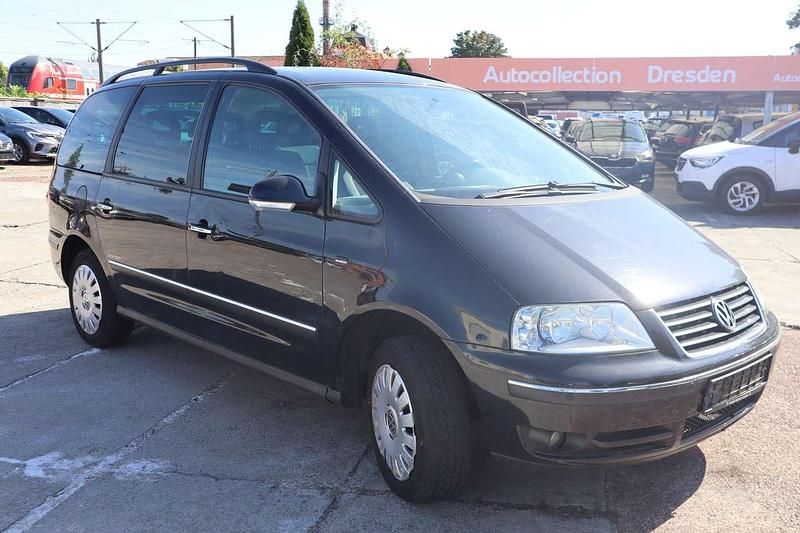 Schwarz Gebraucht 2010 VW Sharan United Van / Kleinbus | 4.900 € (Fairer Preis) - Bild 1/4